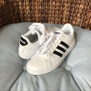 Adidas Originals Women’s Size 8